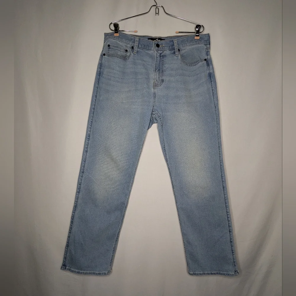 Hollister Mens Light Blue Tab Button Athletic Straight Leg Denim Jeans 34x32